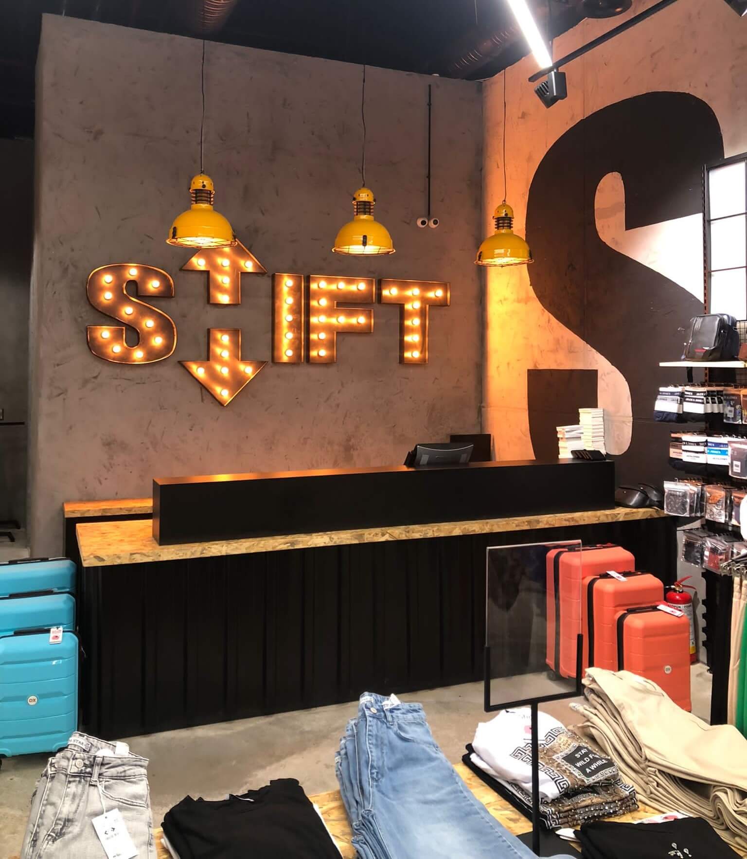 Shift CO, Piyalepaşa Çarşı’da açıldı.