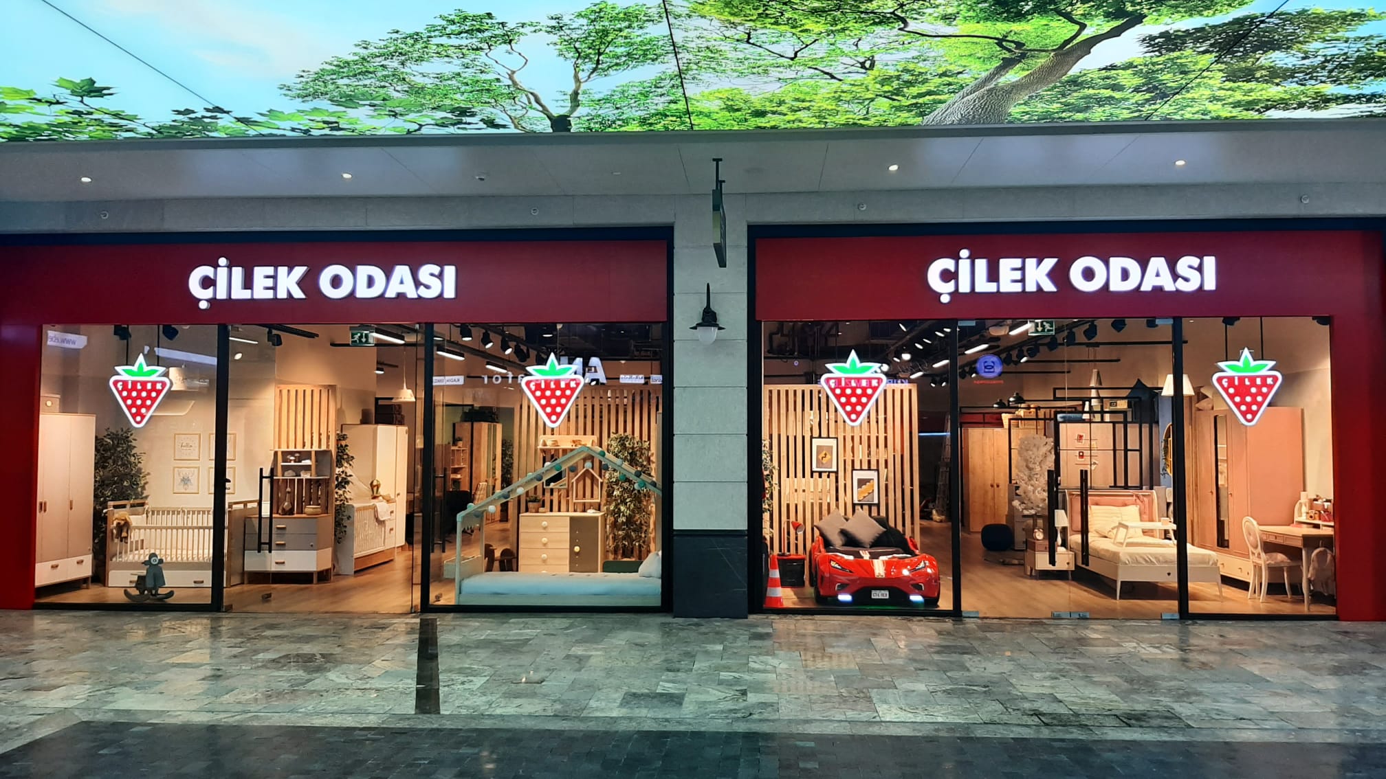 Çilek Odası is opened at Piyalepaşa Çarşı Strip Mall.